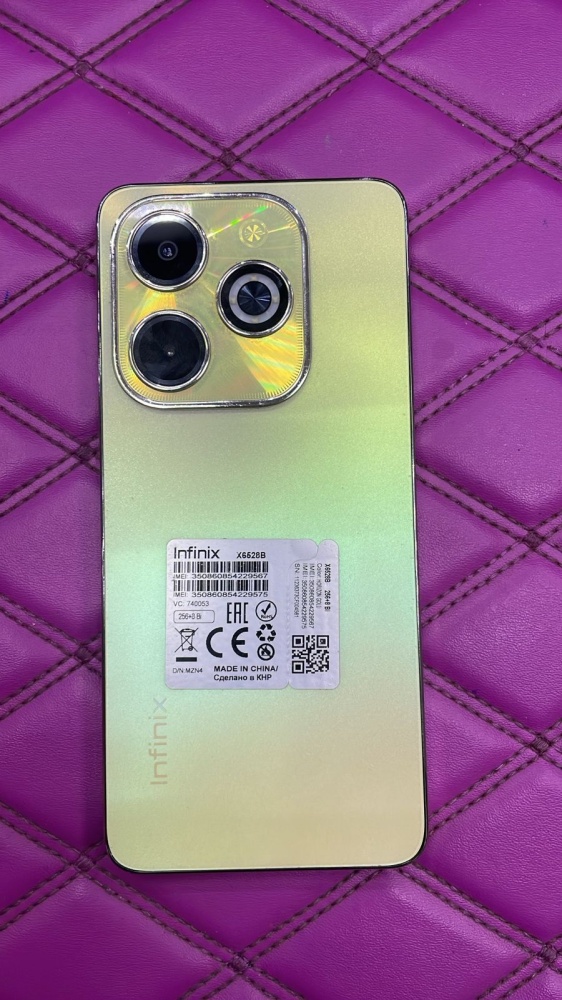 Мобильный телефон Infinix HOT 40I 8/256