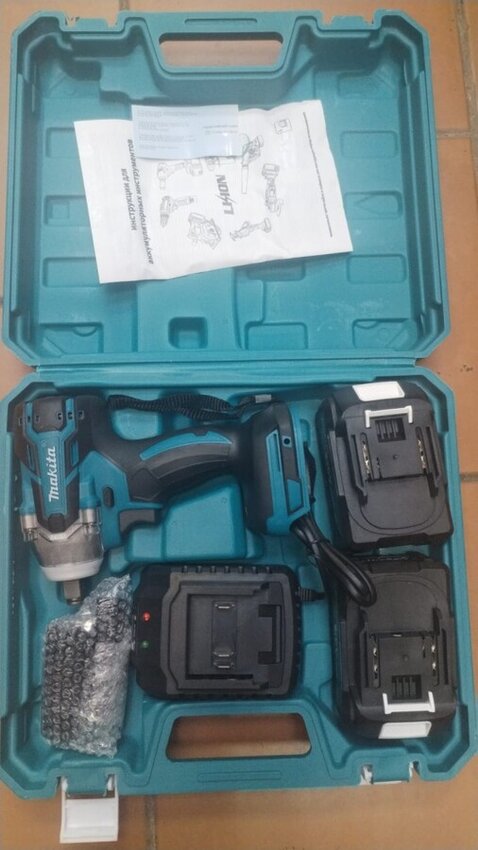 Гайковерт Макита