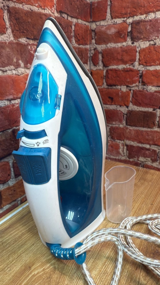 Утюг Steam Iron