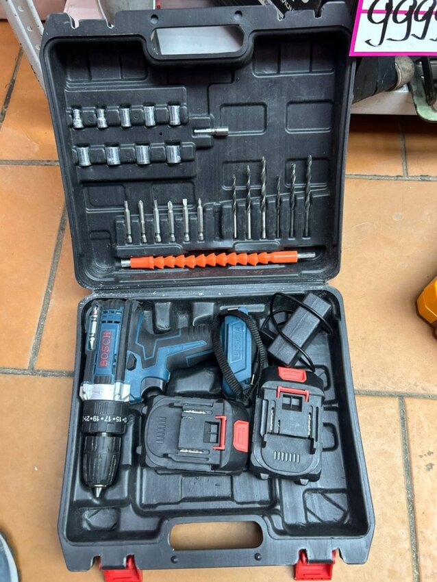 Шуруповерт BOSCH