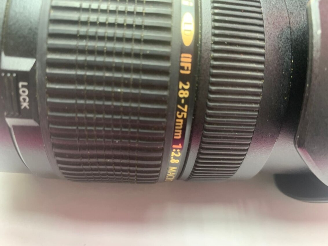 Объектив Canon Tamron