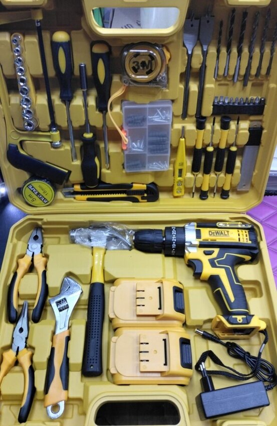 Шуруповерт+набор инструмента DeWalt Реплика