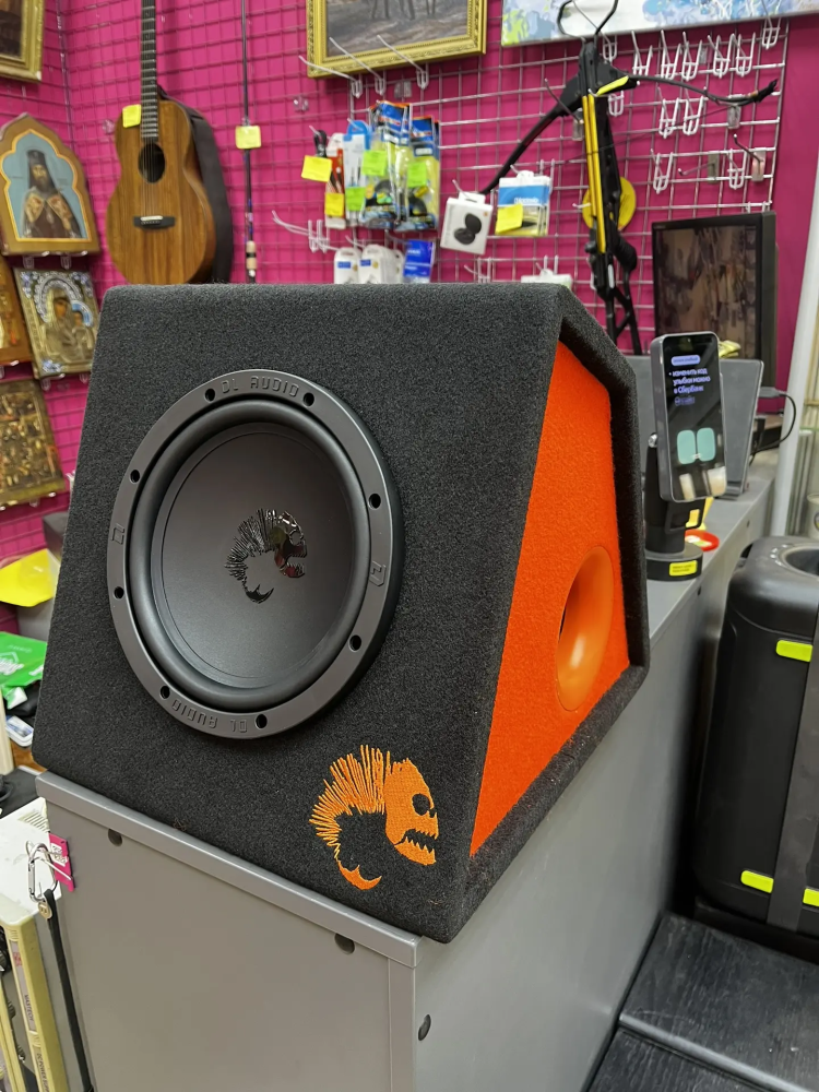 Автосабвуфер DLS Piranha 8a