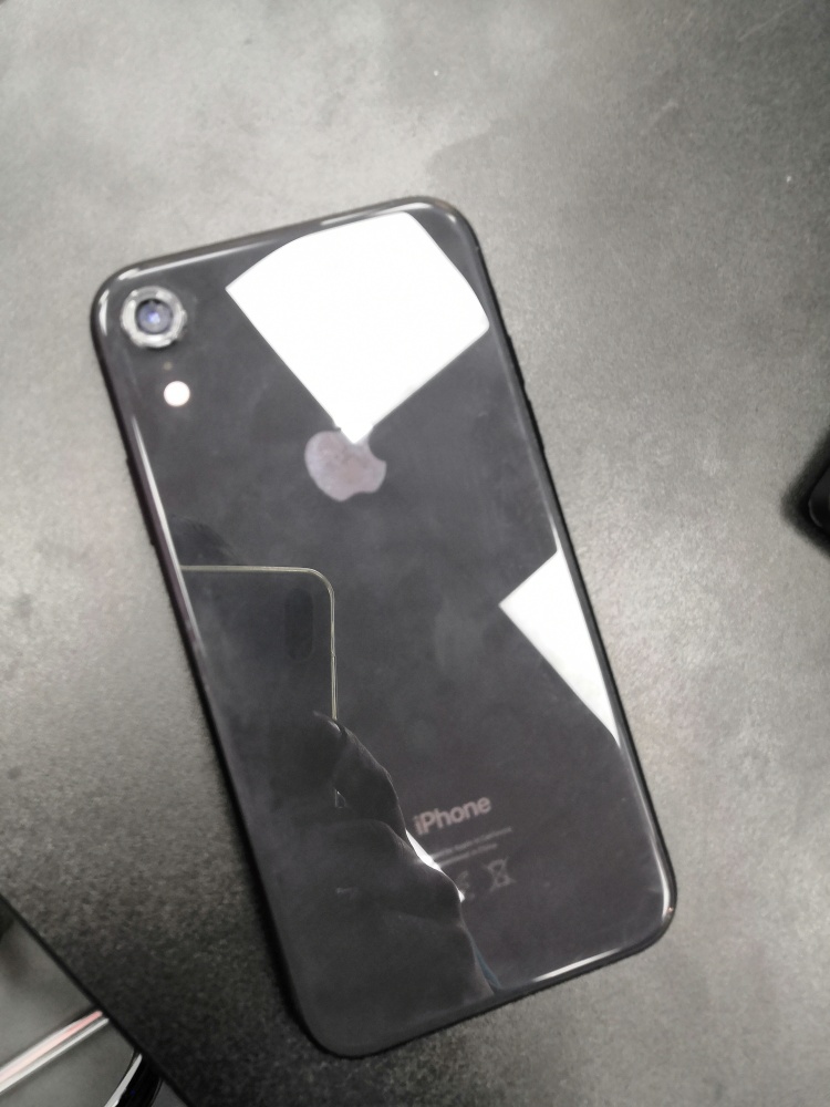Смартфон iPhone XR 64 Gb